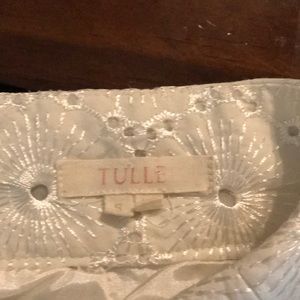 Off white lacy pattern skirt